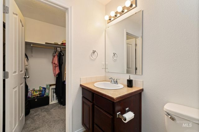 16946 Bastian Ave, Caldwell, ID 83607