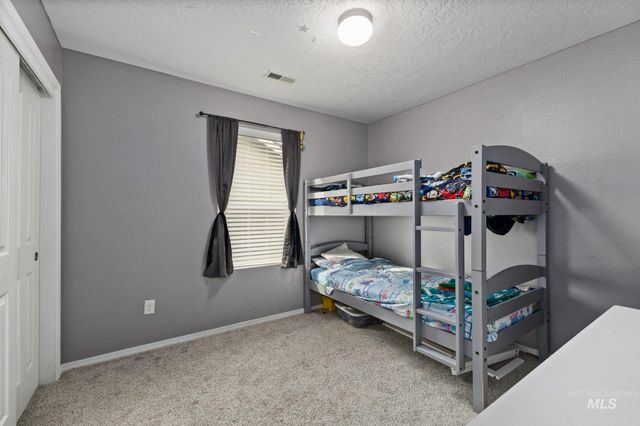 16946 Bastian Ave, Caldwell, ID 83607