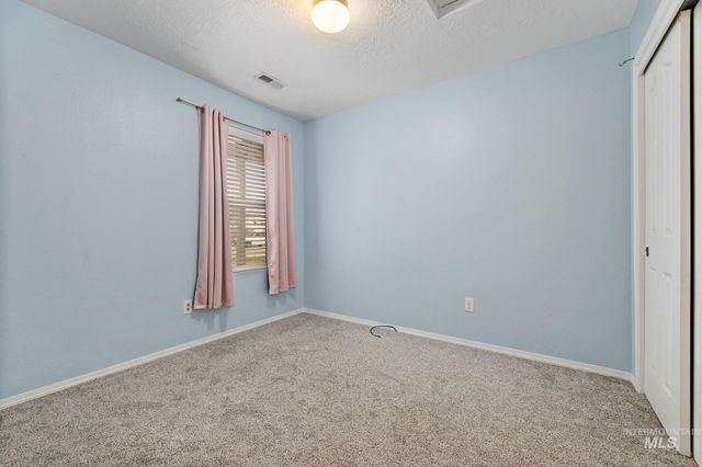 16946 Bastian Ave, Caldwell, ID 83607