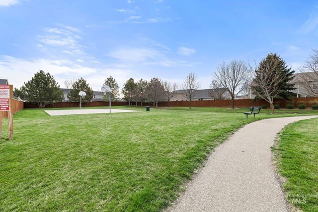 16946 Bastian Ave, Caldwell, ID 83607