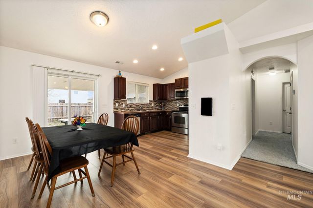 16946 Bastian Ave, Caldwell, ID 83607