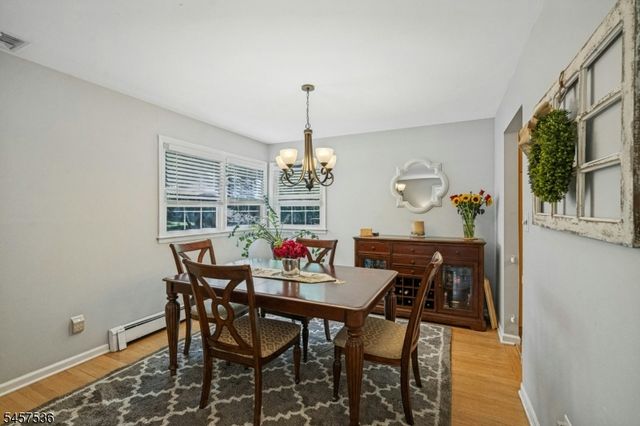 33 Douglas Dr, Montville Twp., NJ 07082