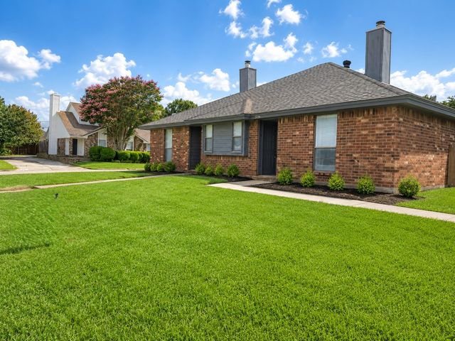 5234 Wild Horse Court, Arlington, TX 76017