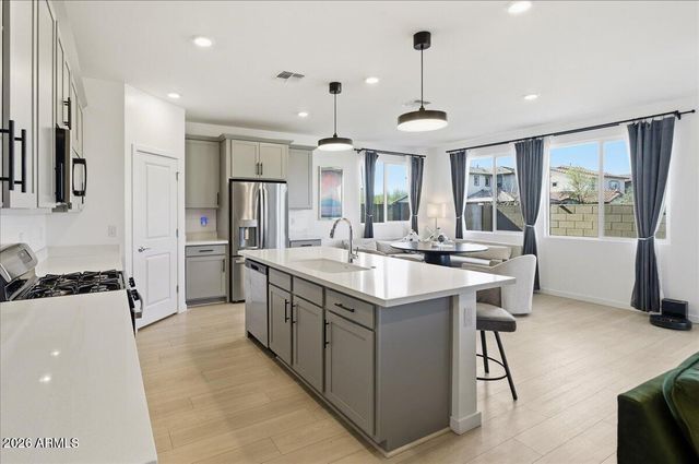 17768 W CASSIA Way, Goodyear, AZ 85338