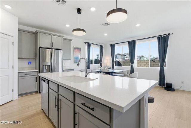 17768 W CASSIA Way, Goodyear, AZ 85338