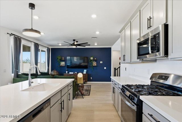 17768 W CASSIA Way, Goodyear, AZ 85338