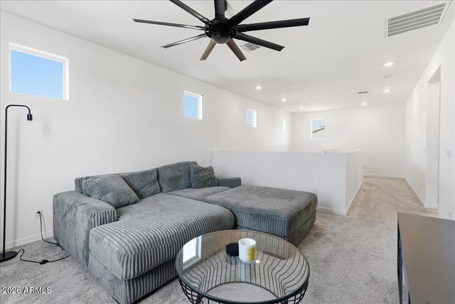 17768 W CASSIA Way, Goodyear, AZ 85338