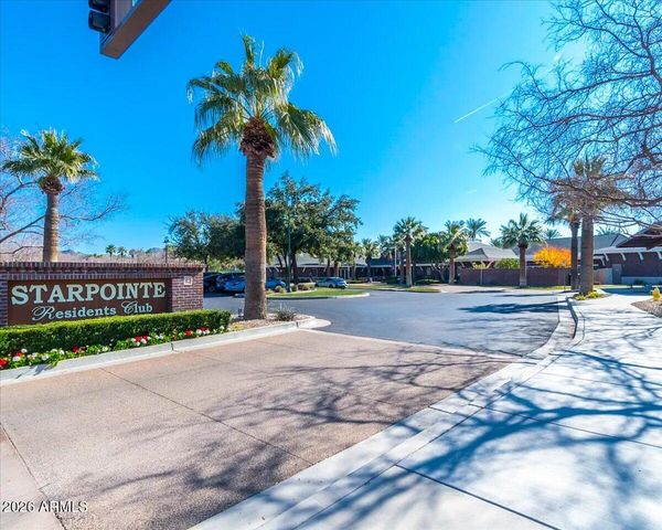 17768 W CASSIA Way, Goodyear, AZ 85338