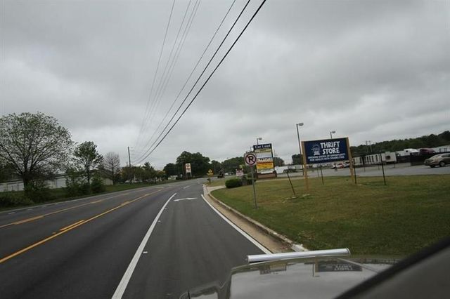 5330 Lake Pointe Center Drive, Cumming, GA 30041