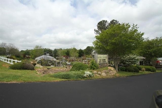 5330 Lake Pointe Center Drive, Cumming, GA 30041