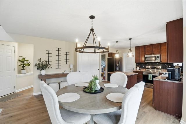 1327 Chelsea Court, Hamilton Twp, OH 45152