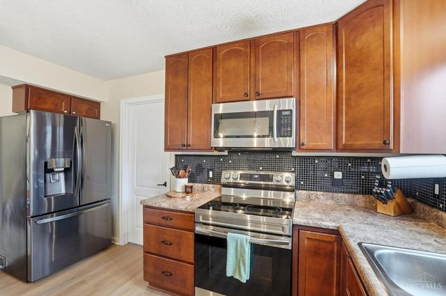 1327 Chelsea Court, Hamilton Twp, OH 45152