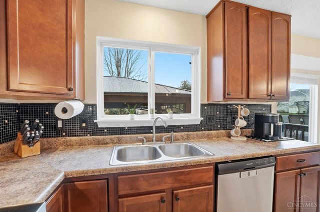 1327 Chelsea Court, Hamilton Twp, OH 45152