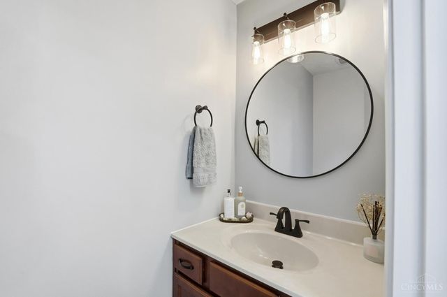 1327 Chelsea Court, Hamilton Twp, OH 45152