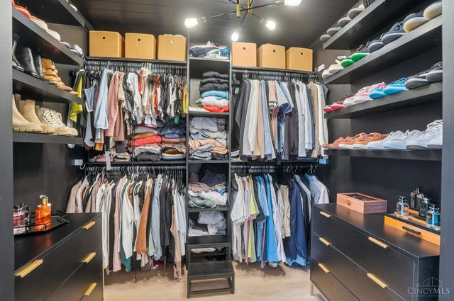 1327 Chelsea Court, Hamilton Twp, OH 45152