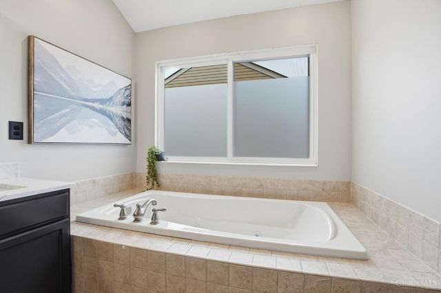 1327 Chelsea Court, Hamilton Twp, OH 45152