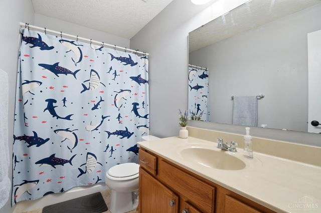 1327 Chelsea Court, Hamilton Twp, OH 45152