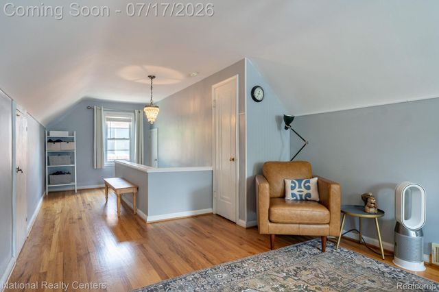 2028 N Wilson Avenue, Royal Oak, MI 48073