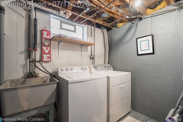 2028 N Wilson Avenue, Royal Oak, MI 48073