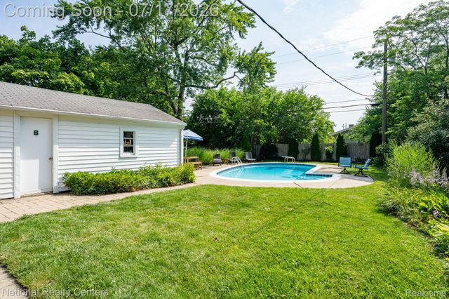 2028 N Wilson Avenue, Royal Oak, MI 48073