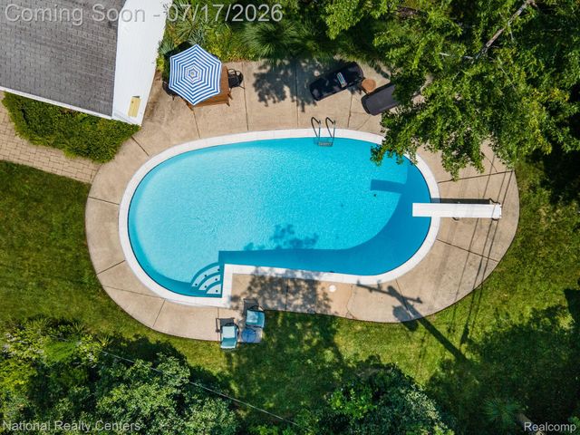 2028 N Wilson Avenue, Royal Oak, MI 48073