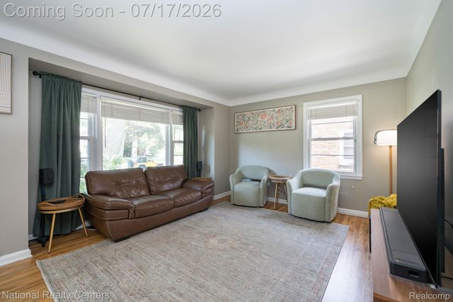 2028 N Wilson Avenue, Royal Oak, MI 48073