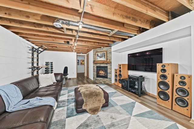 17465 Windemere ROAD, Brookfield, WI 53045