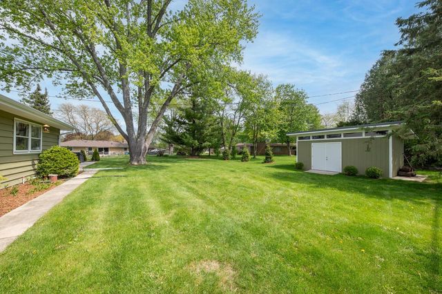 17465 Windemere ROAD, Brookfield, WI 53045