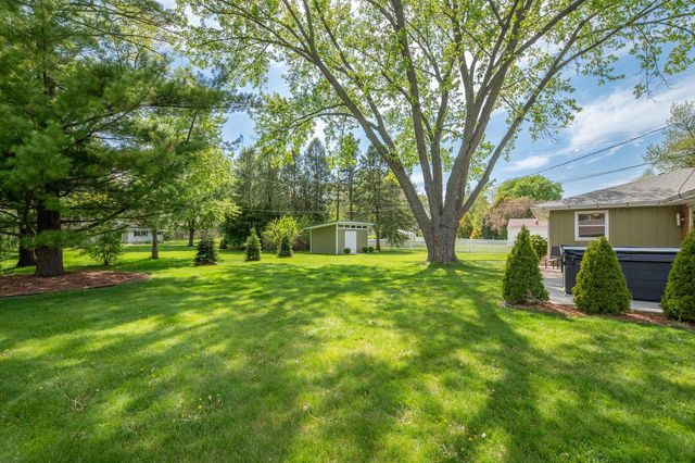 17465 Windemere ROAD, Brookfield, WI 53045