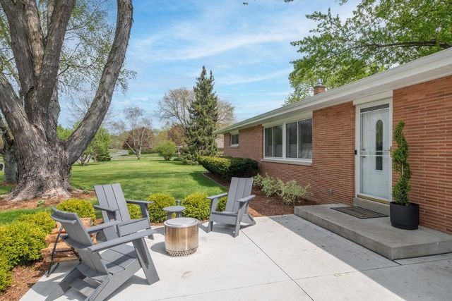 17465 Windemere ROAD, Brookfield, WI 53045