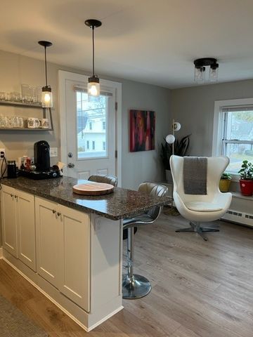 14 Phillips Street 2F, North Kingstown, RI 02852