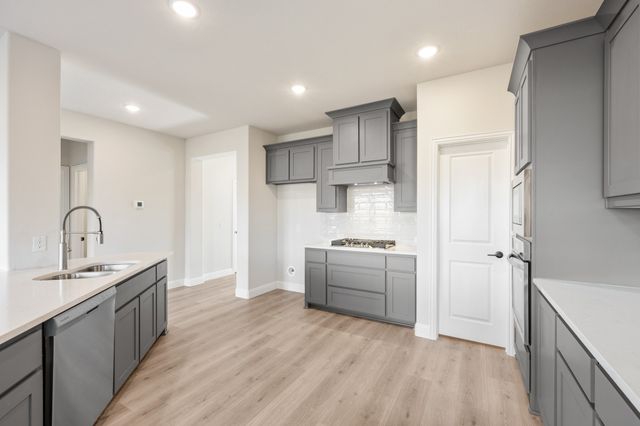 1024 River Oaks Drive, Godley, TX 76044