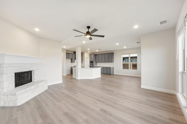 1024 River Oaks Drive, Godley, TX 76044