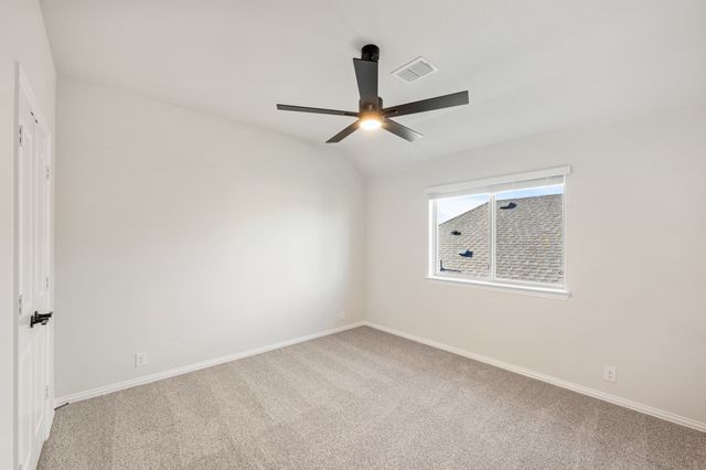 1024 River Oaks Drive, Godley, TX 76044