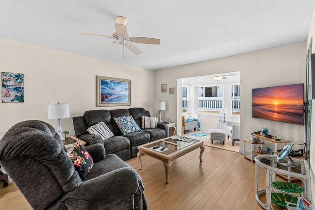 611 GULF DRIVE N C27, Bradenton Beach, FL 34217