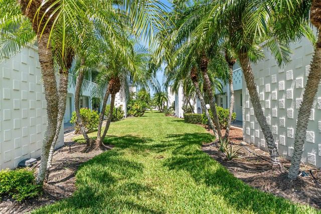 611 GULF DRIVE N C27, Bradenton Beach, FL 34217