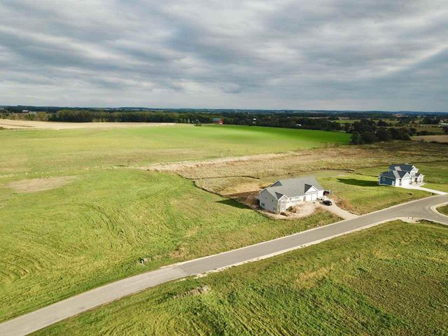 Lot 78 Drumlin Creek Court, Columbus, WI 53925
