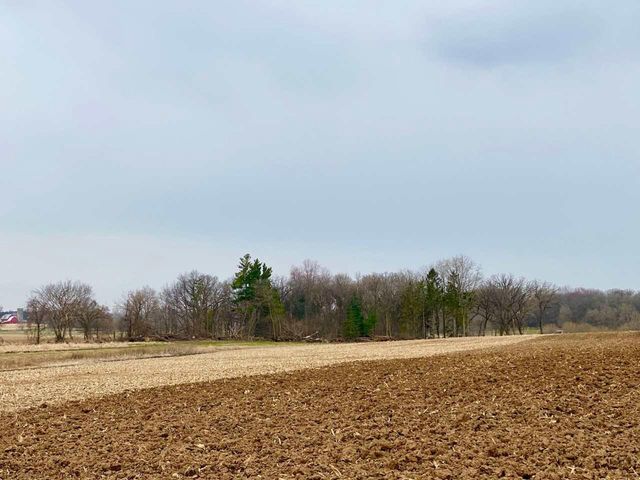 Lot 78 Drumlin Creek Court, Columbus, WI 53925