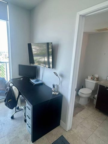 185 SW 7TH Street 1802, Miami, FL 33130
