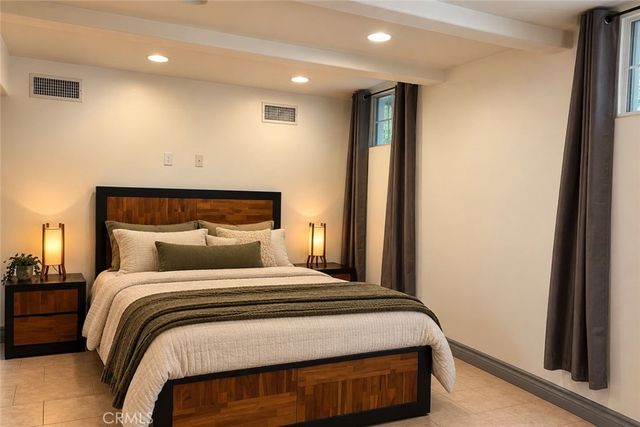 940 Hilldale Ave, West Hollywood, CA 90069