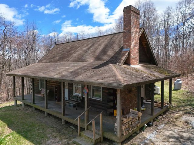 287 Meader Road, Ryegate, VT 05046