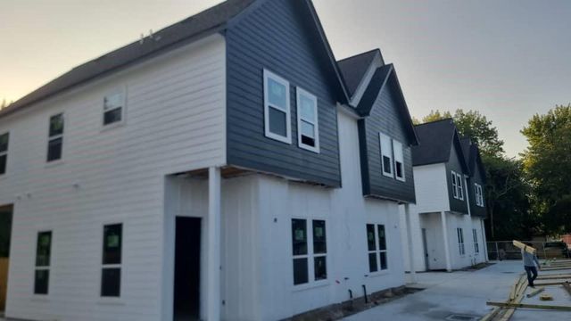 5126 Clover Street A, Houston, TX 77033