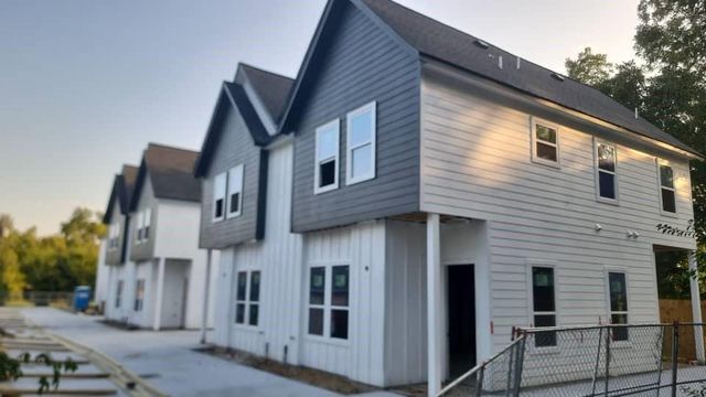 5126 Clover Street A, Houston, TX 77033