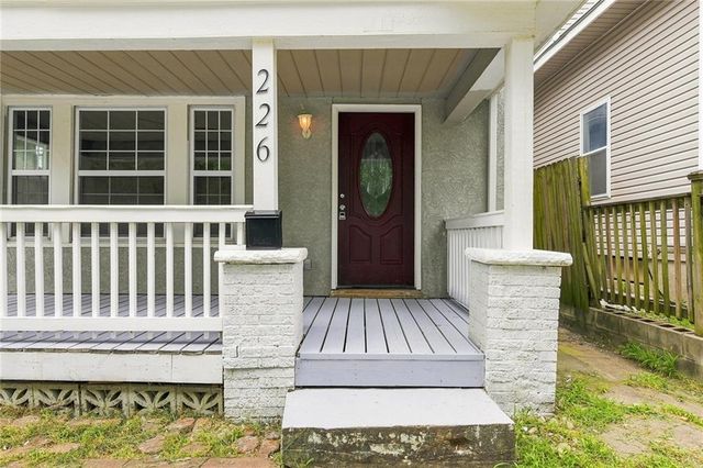 226 S 11th Street, Kansas City, KS 66102