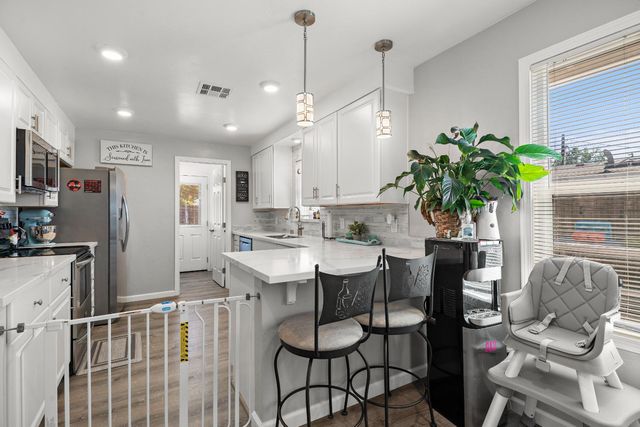 3761 Arizona Ave, Riverbank, CA 95367