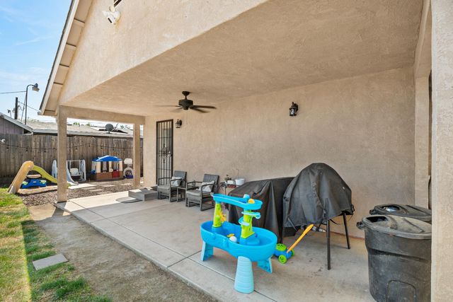 3761 Arizona Ave, Riverbank, CA 95367