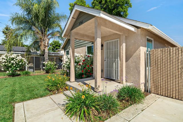 3761 Arizona Ave, Riverbank, CA 95367