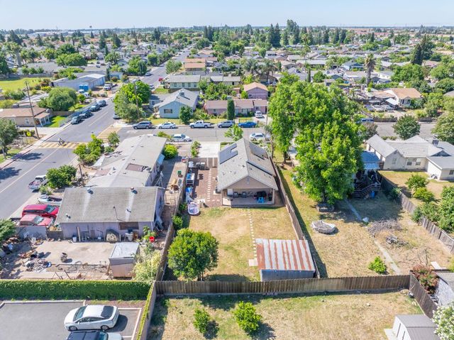 3761 Arizona Ave, Riverbank, CA 95367