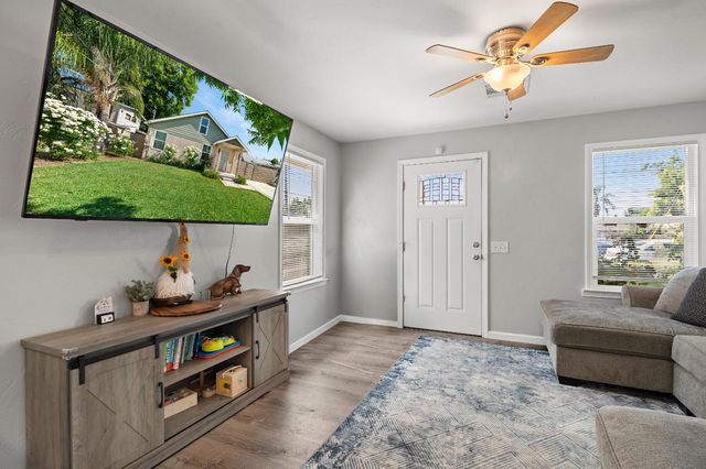 3761 Arizona Ave, Riverbank, CA 95367