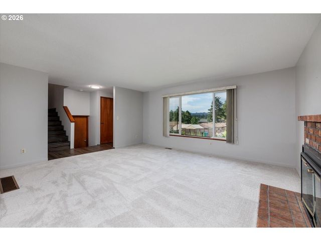16910 Se LAUGARDIA Way, Milwaukie, OR 97267